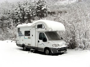 Camping Urlaub mit Wohnwagen auch zur kalten Jahreszeit möglich