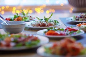 (Malochka_Mikalai/Shutterstock.com) Verschiedene Gerichte bei Lippstadt Culinaire